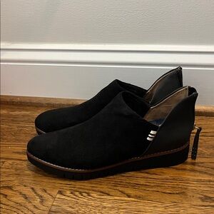 Women’s Black Suede Slip-On Shoes